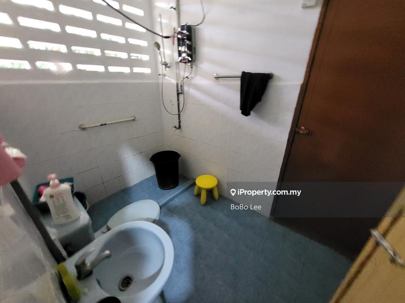 Bungalow House for Sale in Taman Overseas Union (Taman Oug), Jalan Klang Lama (Old Klang Road) by BoBo Lee - iProperty.com.my