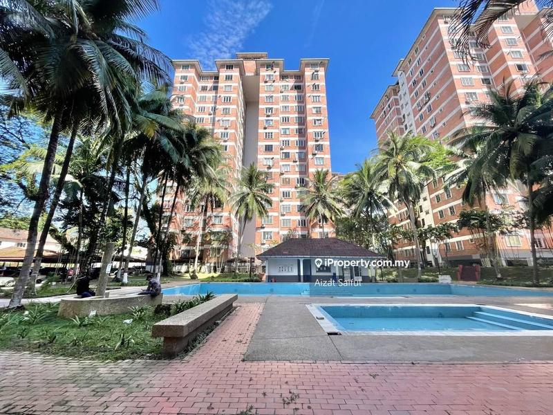 For Sale - Garden Park