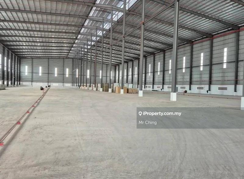 For Rent - 2 Acre Warehouse Factory Office Kawasan Perusahaan Senawang Seremban