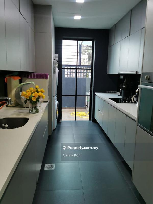 3-storey Terraced House for Sale in Valencia, Sungai Buloh by Celina Koh - iProperty.com.my