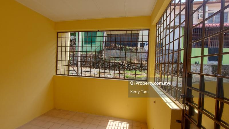 Rumah Berangkai 2 Tingkat untuk Dijual di Bandar Baru Salak Tinggi, Sepang oleh Kerry Tam - iProperty.com.my