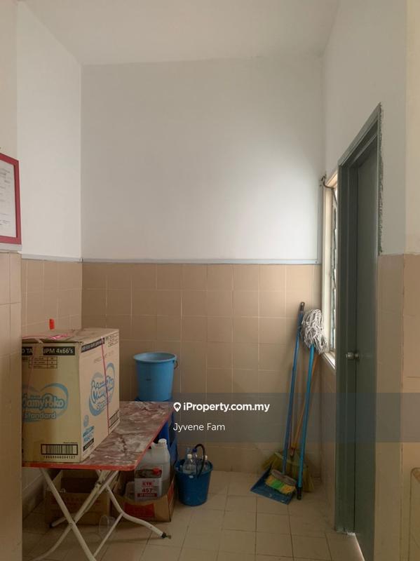 For Sale - Evergreen Park Acorn & Hazel