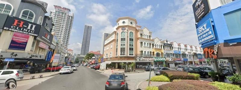 For Sale - Limited Hot Area Crowded Commercial 3 storey shop lot
