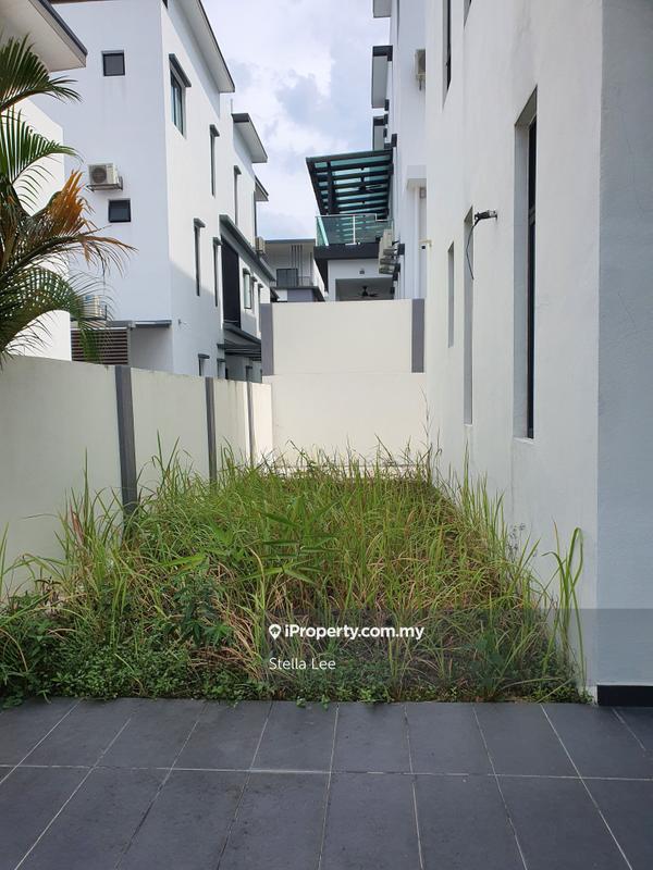 Semi-Detached House for Sale in Bandar Sungai Long, Selangor by Stella Lee - iProperty.com.my