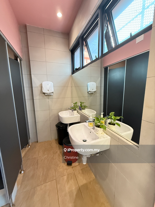 Shop / Office for Sale in Seksyen 13, Petaling Jaya by Christine - iProperty.com.my