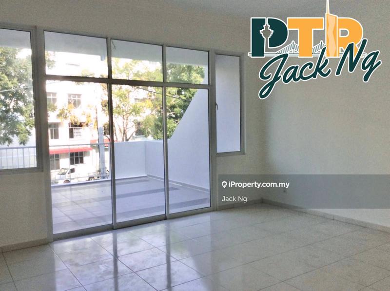 Rumah Berangkai 3 Tingkat untuk Dijual di Taman Teluk Air Tawar, Butterworth oleh Jack Ng - iProperty.com.my