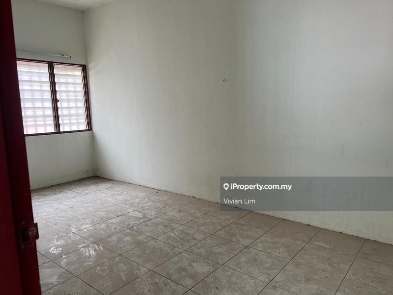 Semi-Detached House for Sale in Seri Kembangan, Selangor by Vivian Lim - iProperty.com.my
