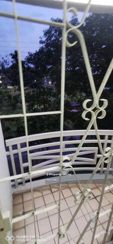 Pangsapuri untuk Dijual di Pelangi Court oleh Vera Hah - iProperty.com.my