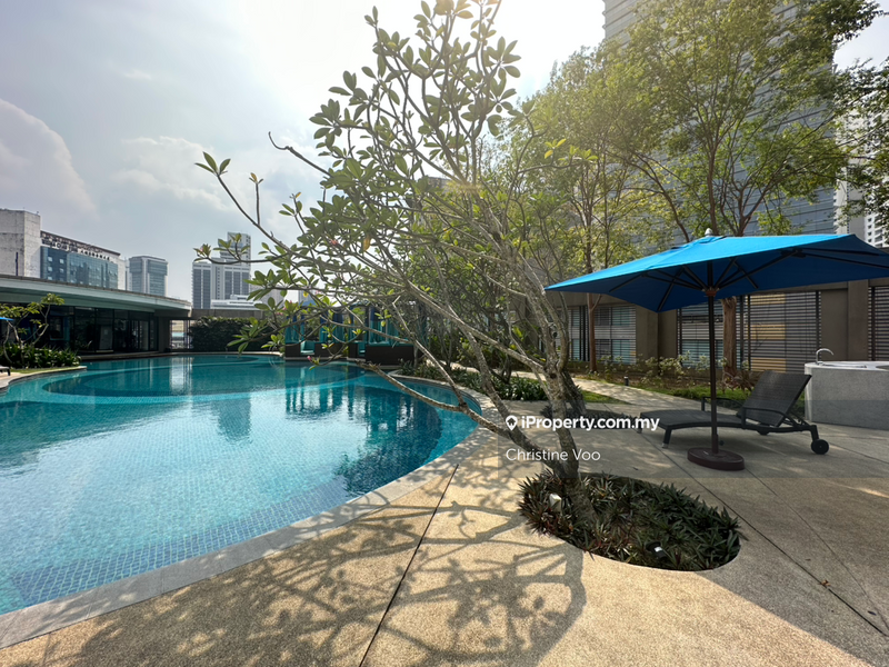 For Rent - 6 CapSquare