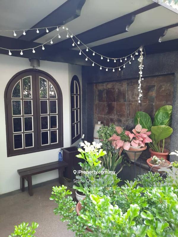 Rumah Teres 2-Tingkat untuk Dijual di Serdang, Seri Kembangan oleh Selina Chai - iProperty.com.my