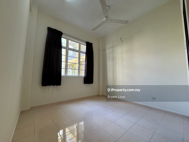 Pangsapuri untuk Dijual di Pangsapuri Bukit Beruang Bestari (University View) oleh Bryant Liow - iProperty.com.my