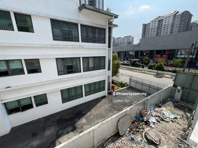 3-storey Terraced House for Sale in 26 Ara Ville, Bandar Utama by Jordan Teh - iProperty.com.my