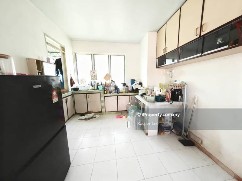 Flat for Sale in Flat Taman Ungku Tun Aminah by Kasper Lee - iProperty.com.my
