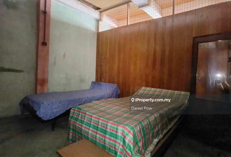 Shop for Sale in Kampung Hulu, Melaka City by Daniel Pow - iProperty.com.my