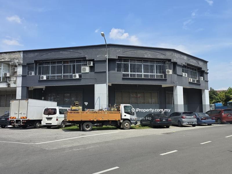 For Rent - Corner Lot 2 Storey Balakong Jaya