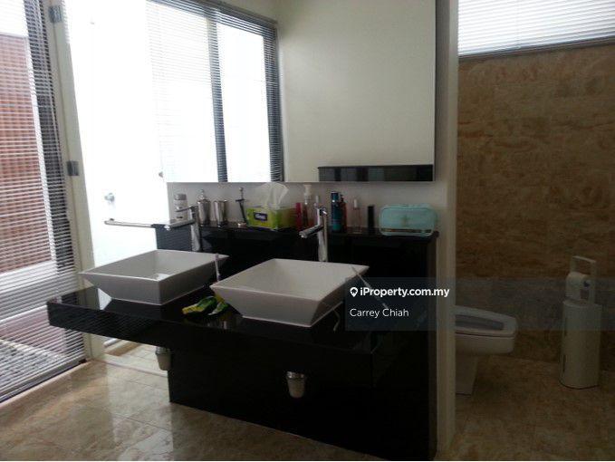 Rumah Berkembar untuk Dijual di Pusat Bandar Puchong, Puchong oleh Carrey Chiah - iProperty.com.my