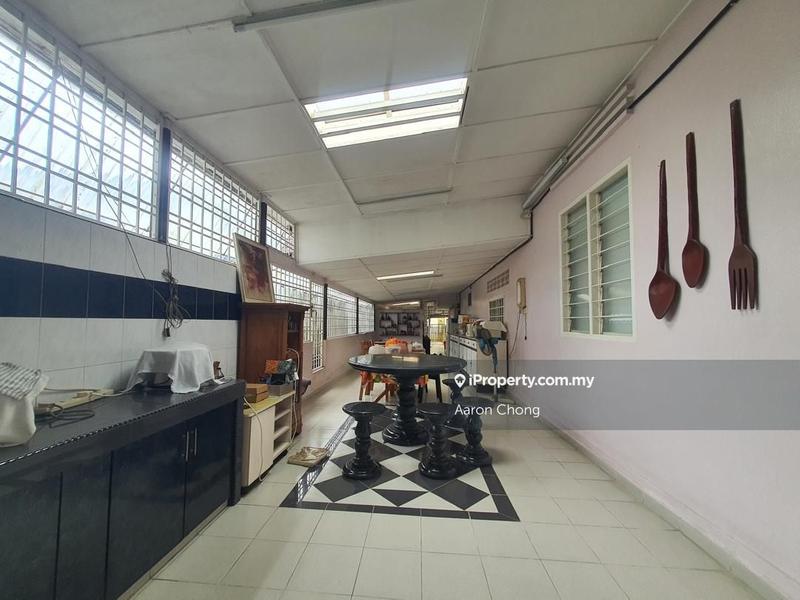 Bungalow House for Sale in Seksyen 4, Petaling Jaya by Aaron Chong - iProperty.com.my