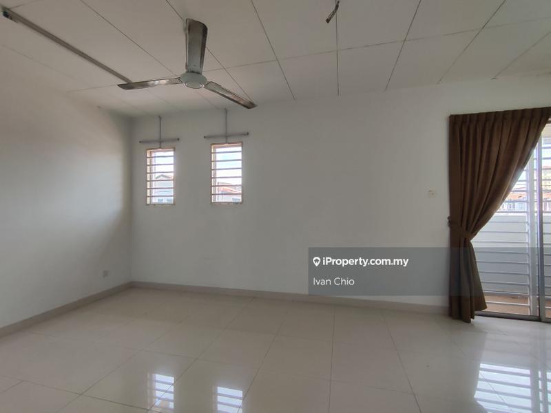 Rumah Berkembar untuk Dijual di Taman Kipark, Puchong oleh Angel Lin - iProperty.com.my