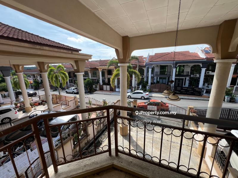 Rumah Berangkai 2 Tingkat untuk Dijual di Taman Angsa Mas, Durian Tunggal oleh Geoffery Wee - iProperty.com.my