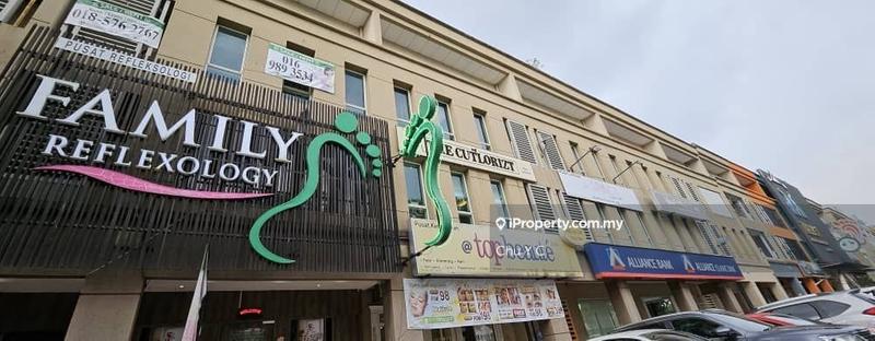 Shop for Sale in Seksyen 4, Kota Damansara by Chu Y C - iProperty.com.my
