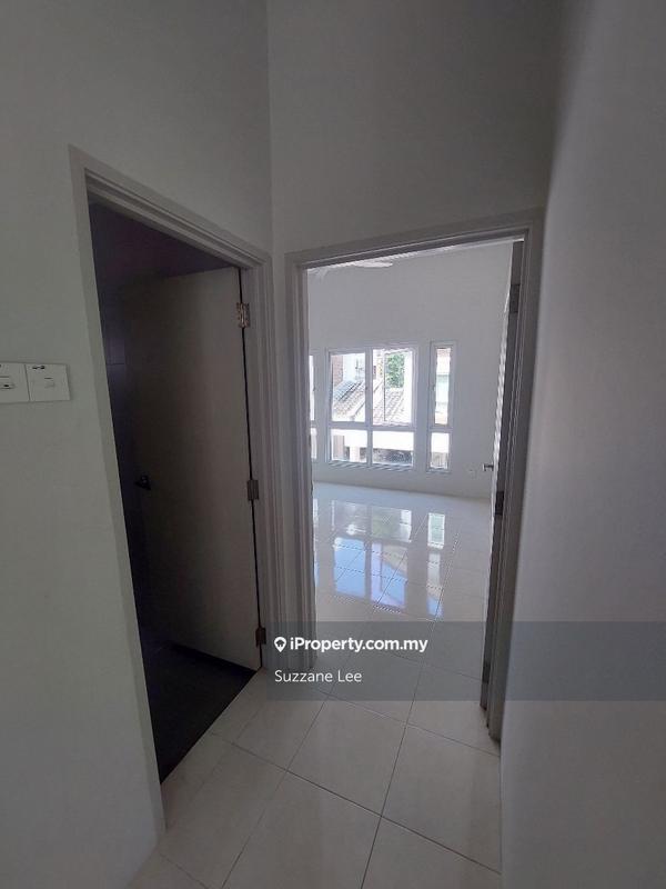 Rumah Berkembar untuk Dijual di Taman Bukit Jambul, Bukit Jambul oleh Suzzane Lee - iProperty.com.my