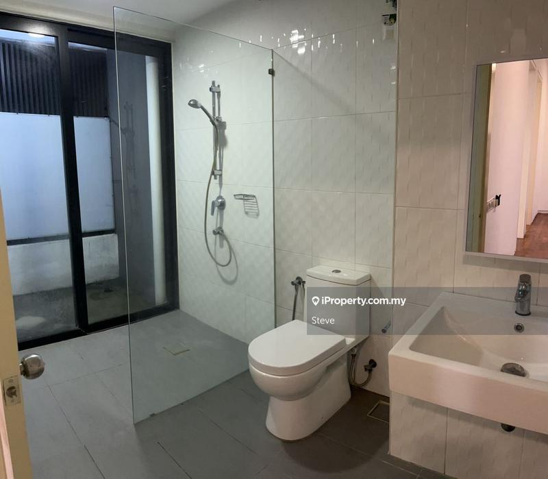 3-storey Terraced House for Sale in seri kembangan, Seri Kembangan by Steve - iProperty.com.my