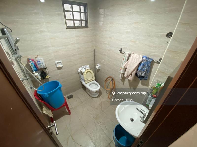 Semi-Detached House for Sale in Corner 3Storey Semi-D Tiara Villa Taman United, Jalan Klang Lama (Old Klang Road) by Damon Heng - iProperty.com.my