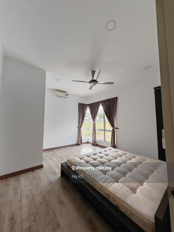 Rumah Berangkai 2 Tingkat untuk Dijual di Bandar Ainsdale, Seremban oleh Ng KC - iProperty.com.my