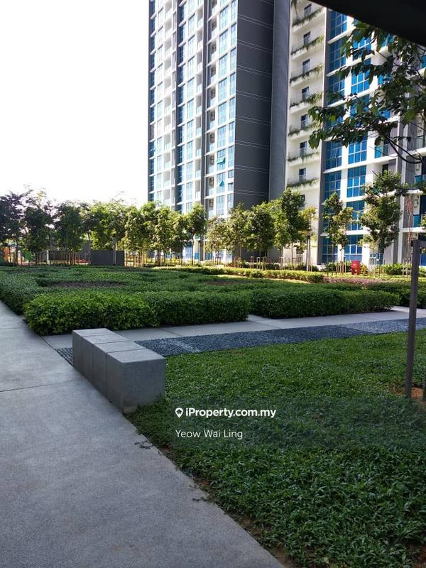 Condominium for Sale in Lakefront Residence by Yeow Wai Ling - iProperty.com.my