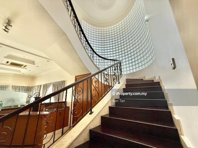 Bungalow House for Sale in Petaling Jaya, Selangor by Ken Tan - iProperty.com.my