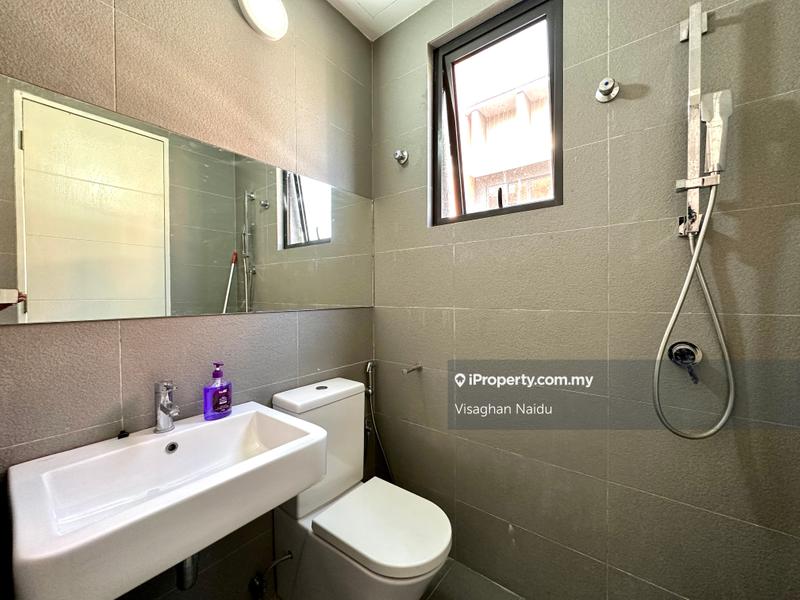 3.5-storey Terraced House for Rent in Bandar Country Homes, Rawang by Visaghan Naidu - iProperty.com.my