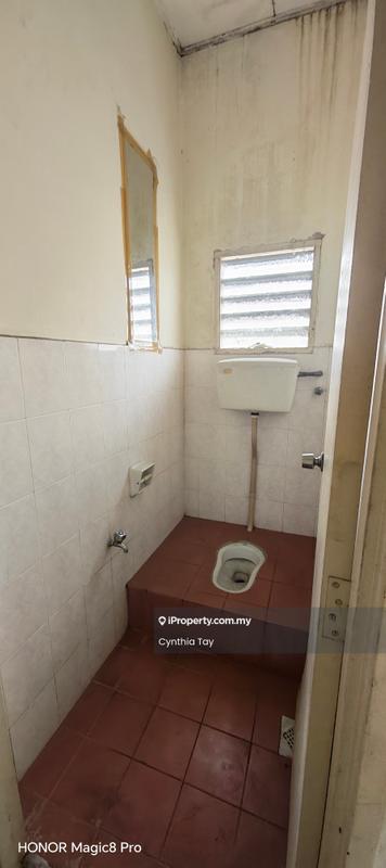 Kedai-Pejabat untuk Disewa di Seremban 2, Seremban 2 oleh Cynthia Tay - Bathroom - iProperty.com.my