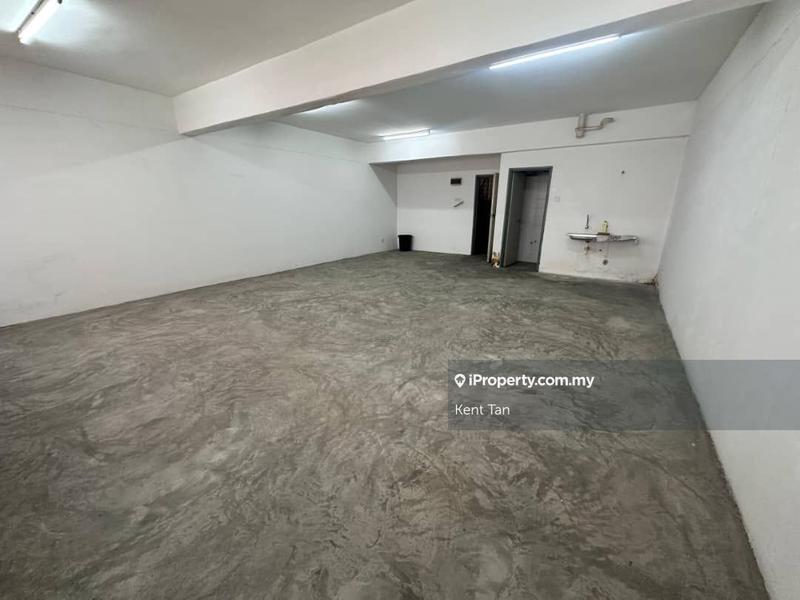 Shop-Office for Rent in Taman Pinggiran Putra, Seri Kembangan by Kent Tan - iProperty.com.my