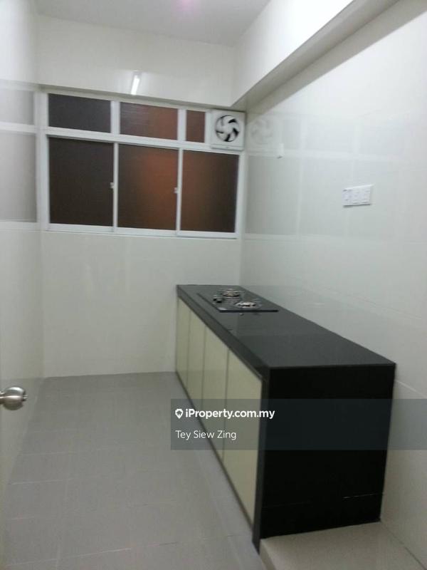 Condominium for Sale in The Zest @ Kinrara 9 by Tey Siew Zing - iProperty.com.my