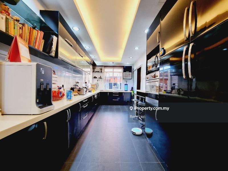 Bungalow House for Sale in Damansara Lagenda, Legenda, Ara Damansara by Reni Lim - iProperty.com.my