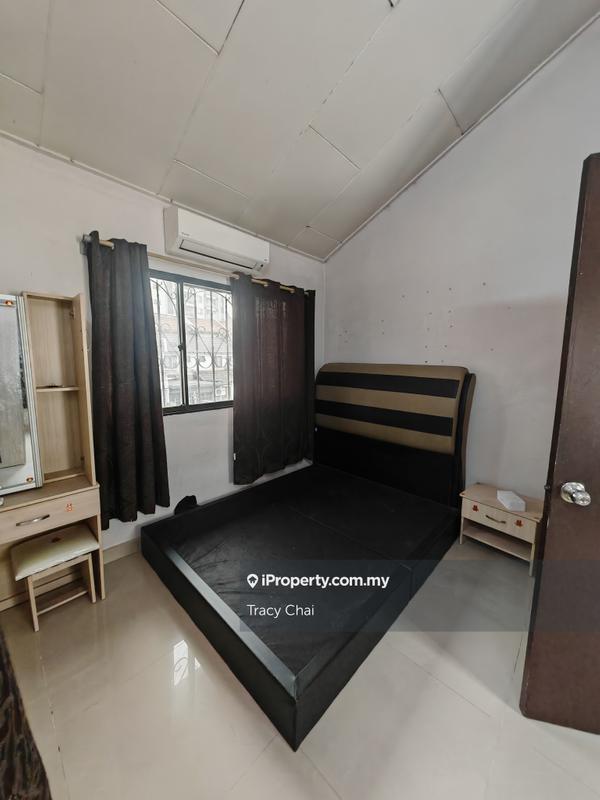 Rumah Berangkai 2.5 Tingkat untuk Dijual di Taman Sri Sinar, Segambut oleh Tracy Chai - iProperty.com.my