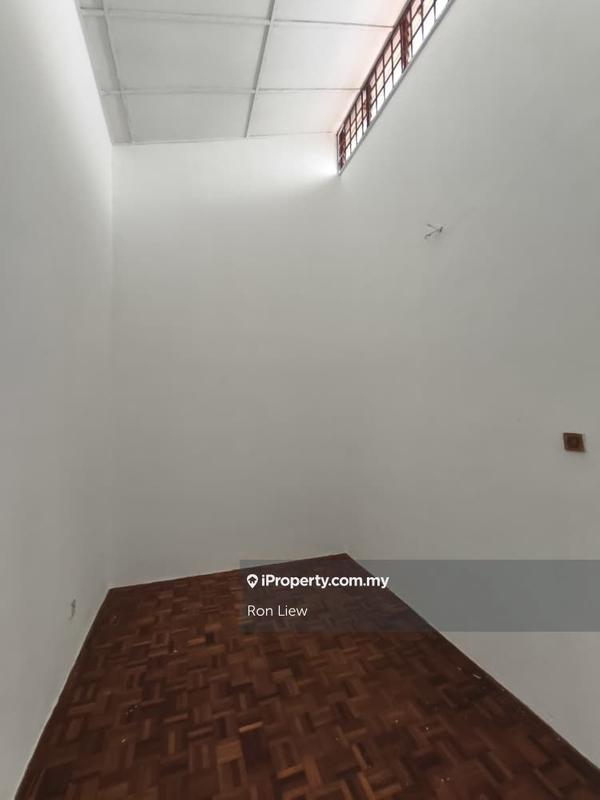 Rumah Teres 2-Tingkat untuk Dijual di Saujana Puchong, Puchong oleh Ron Liew - iProperty.com.my