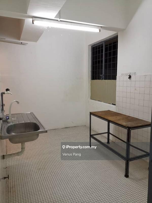 Rumah Pangsa untuk Dijual di Kuchai Entrepreneurs Park oleh Venus Pang - iProperty.com.my