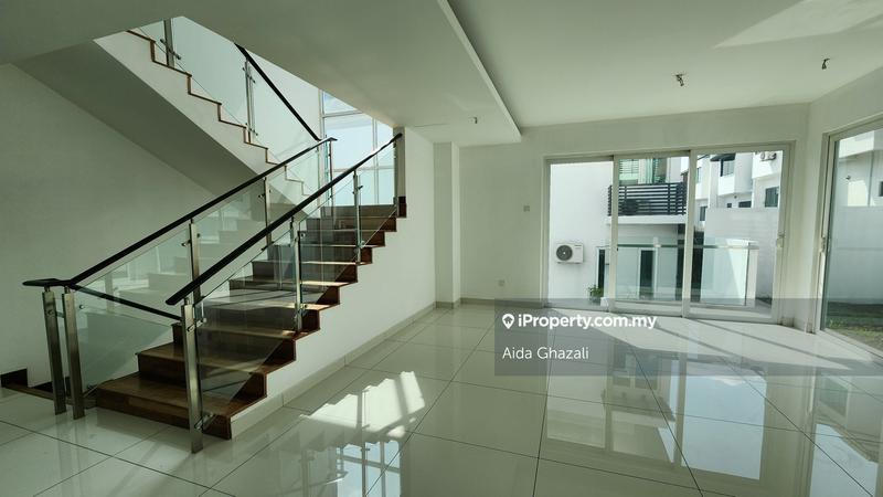 Semi-Detached House for Sale in Damansara Damai, Petaling Jaya by Aida Ghazali - iProperty.com.my