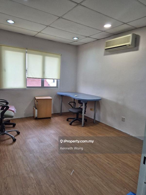 Pejabat untuk Dijual di Sunwaymas Commercial Centre, Dataran Prima, Petaling Jaya oleh Kenneth Wong - iProperty.com.my