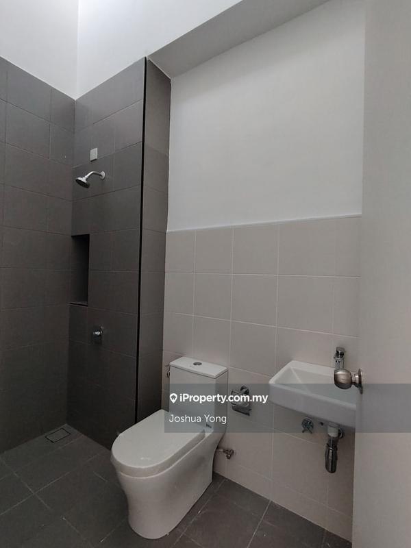 Rumah Teres 2-Tingkat untuk Dijual di Eco Majestic, Semenyih oleh Joshua Yong - iProperty.com.my