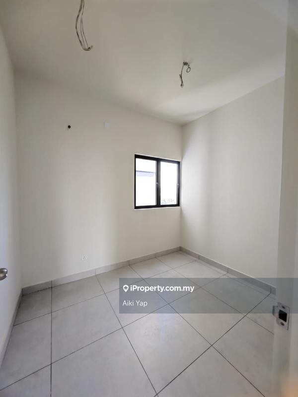 For Sale - Majestic Maxim