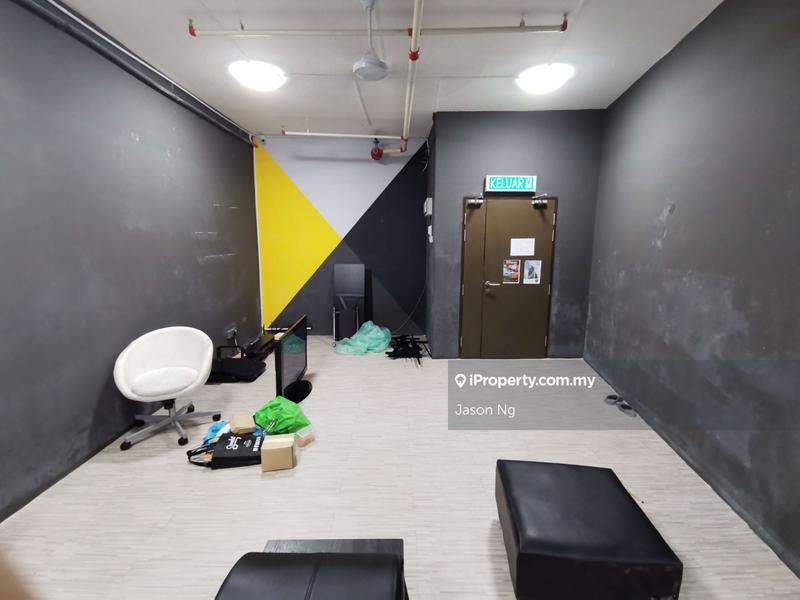 For Sale - Avenue Crest