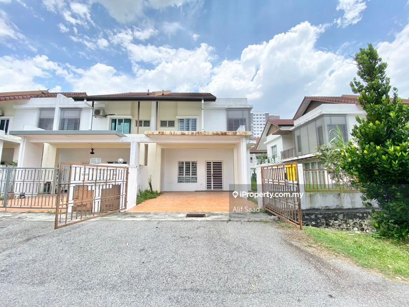 2-storey Terraced House for Sale in Puncak Bestari, Puncak Alam by Alif Saad - iProperty.com.my