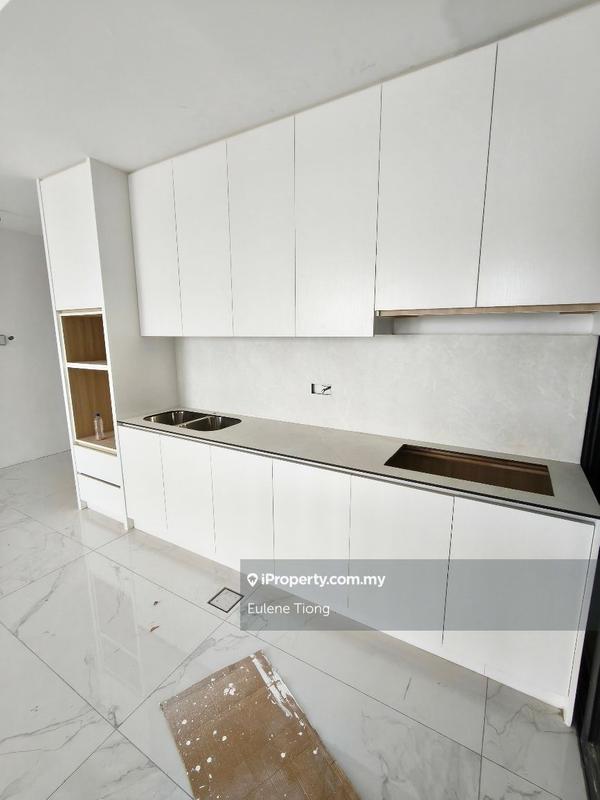 Kediaman Servis untuk Dijual di Tower 33 oleh Eulene Tiong - iProperty.com.my