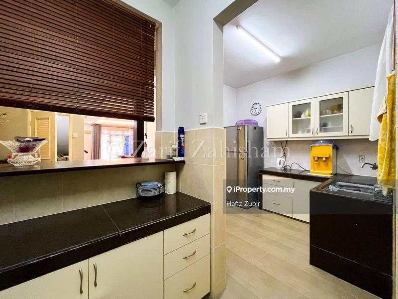 Semi-Detached House for Sale in Bandar Seri Putra, Bangi by Hafiz Zubir - iProperty.com.my