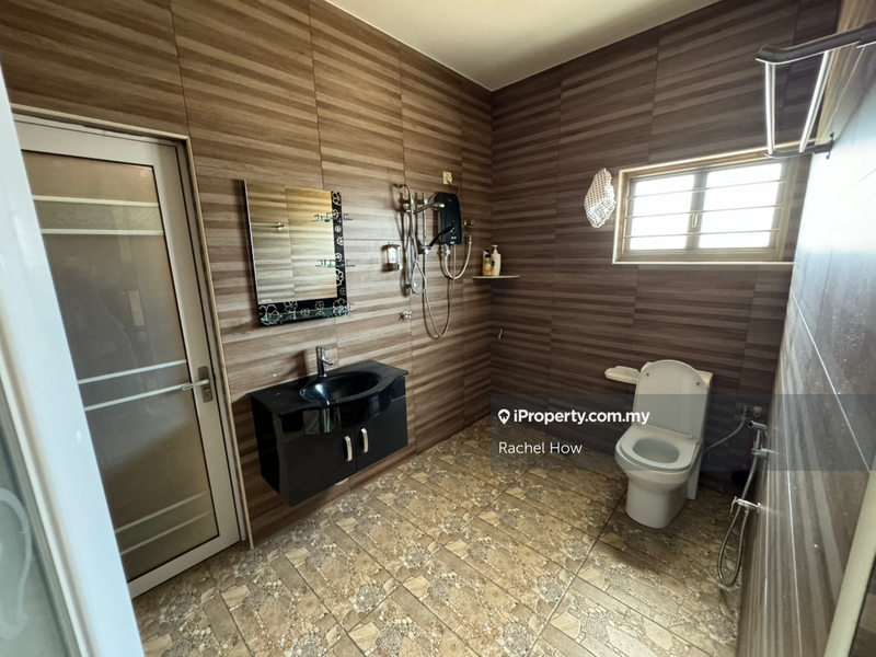 Bungalow House for Sale in Kampung Cina, Sitiawan by Rachel How - iProperty.com.my