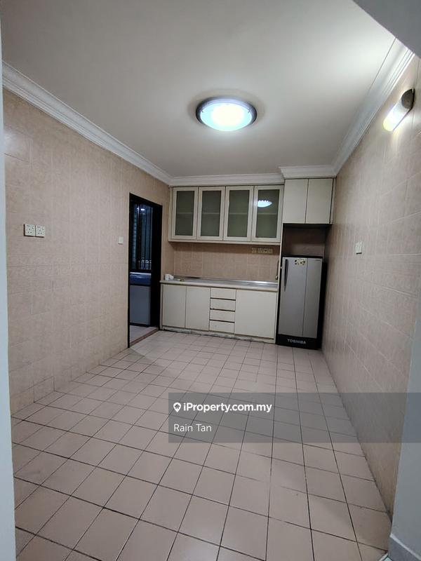 Kondominium untuk Dijual di Amadesa Resort Condominium oleh Rain Tan - iProperty.com.my