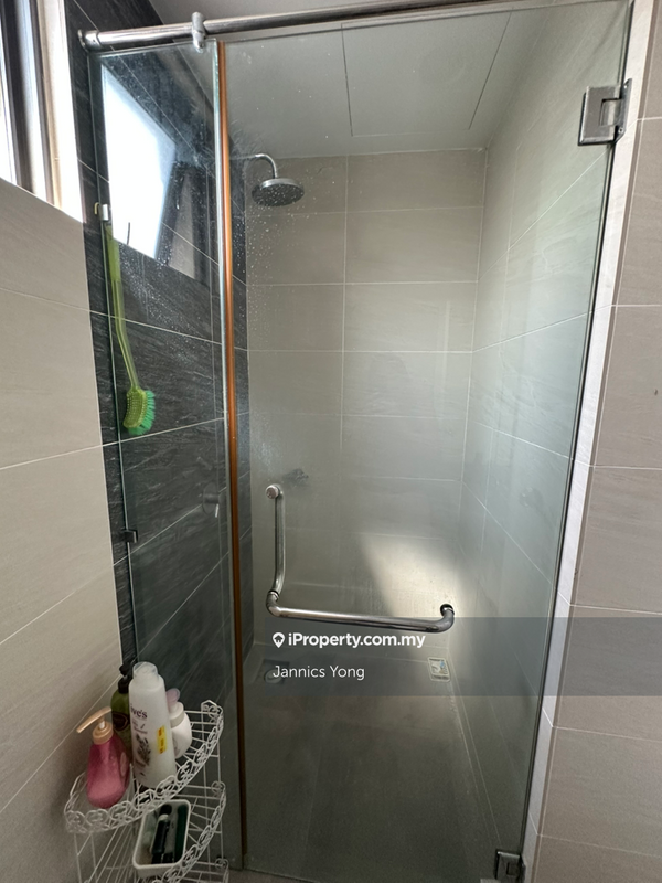 For Rent - Pearl Suria