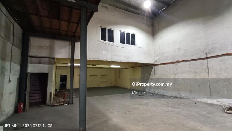 For Sale - Klang Utama 1.5 Storey Semi D Factory Warehouse, Near Kapar